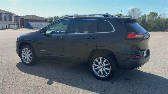 used 2016 Jeep Cherokee car, priced at $8,877