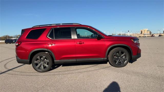 new 2025 Honda Pilot car, priced at $44,150