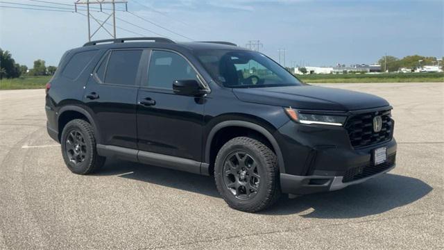 new 2025 Honda Pilot car, priced at $50,795