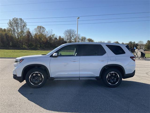 new 2025 Honda Pilot car, priced at $49,650