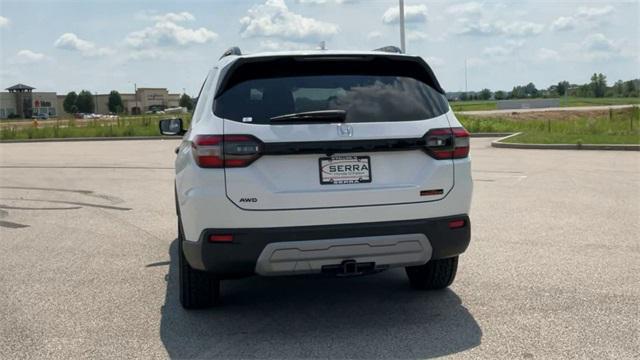 new 2025 Honda Pilot car, priced at $51,305