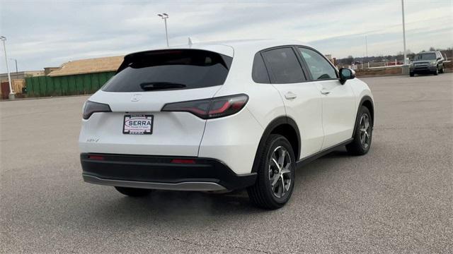 new 2025 Honda HR-V car, priced at $32,850