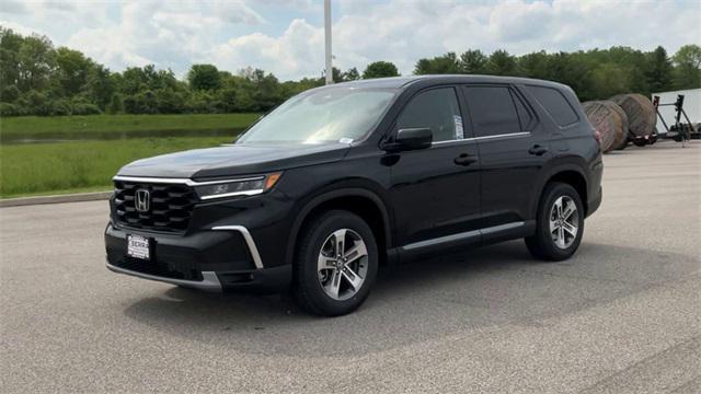 new 2025 Honda Pilot car, priced at $47,425