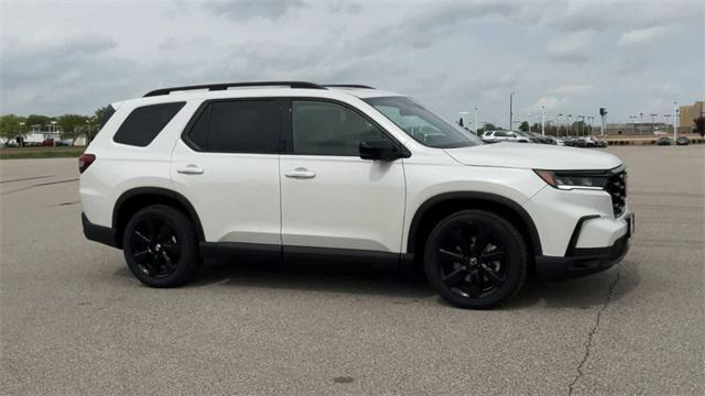 new 2025 Honda Pilot car, priced at $56,485