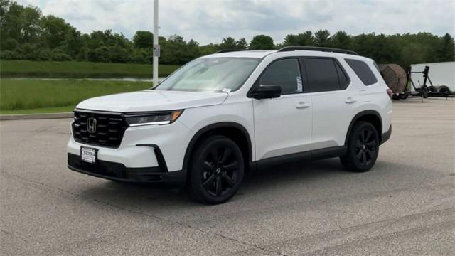 new 2025 Honda Pilot car, priced at $56,485