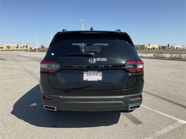 new 2025 Honda Pilot car, priced at $56,075