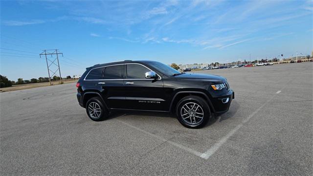 used 2018 Jeep Grand Cherokee car, priced at $17,177