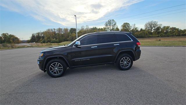 used 2018 Jeep Grand Cherokee car, priced at $17,177