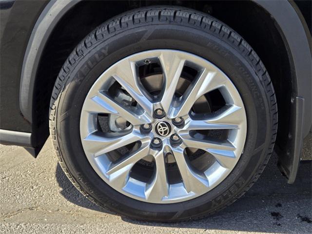 used 2023 Toyota Highlander car, priced at $42,796
