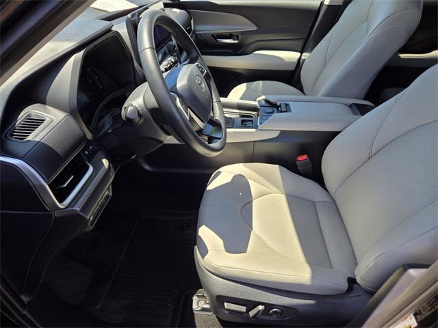 used 2025 Toyota Grand Highlander car, priced at $46,579