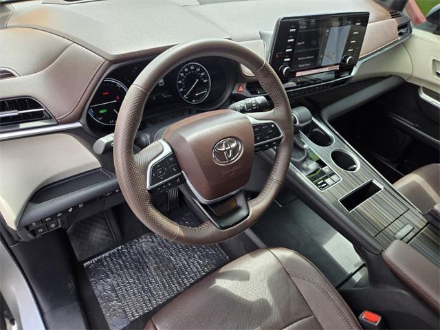 used 2024 Toyota Sienna car, priced at $50,887