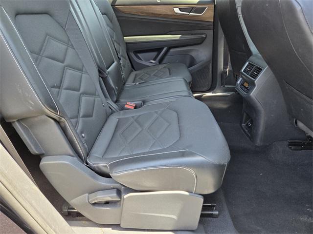 used 2024 Volkswagen Atlas car, priced at $30,859