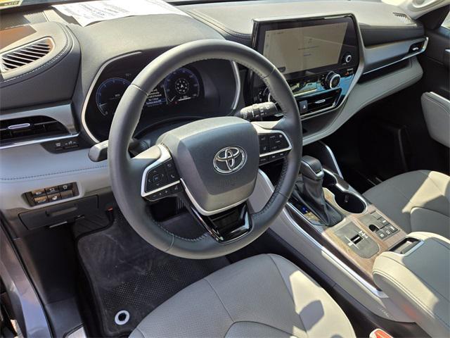 used 2024 Toyota Highlander car, priced at $47,579