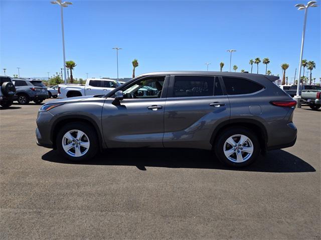used 2023 Toyota Highlander car, priced at $33,059