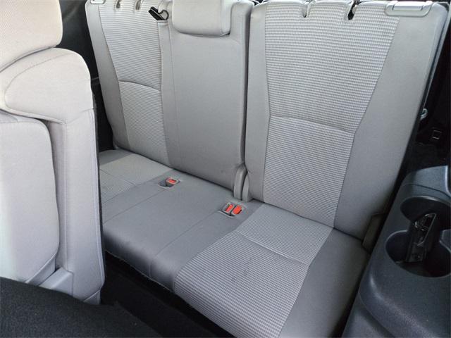 used 2023 Toyota Highlander car, priced at $33,059