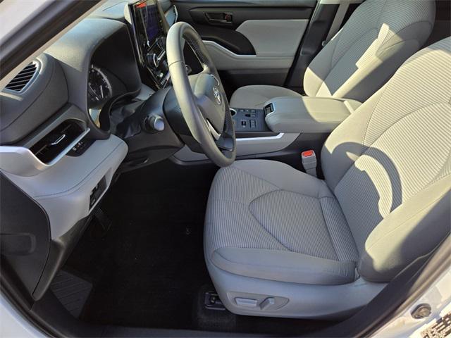 used 2024 Toyota Highlander car, priced at $37,736