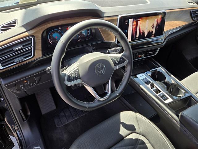 used 2024 Volkswagen Atlas car, priced at $30,659