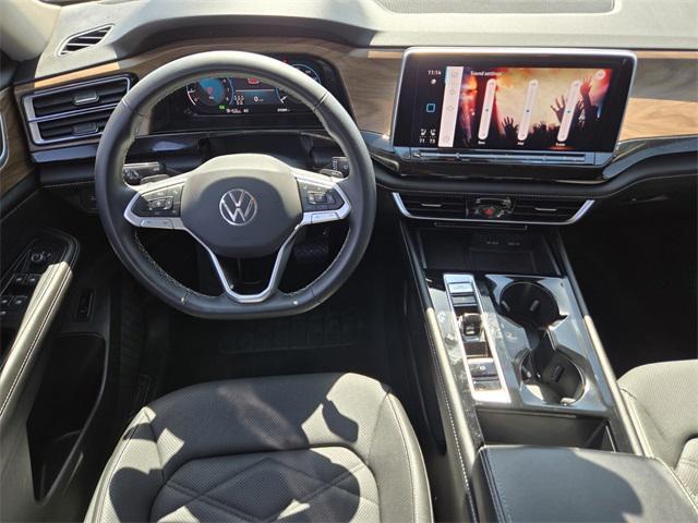 used 2024 Volkswagen Atlas car, priced at $30,659