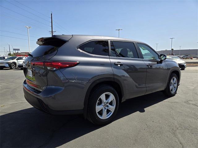 used 2023 Toyota Highlander car, priced at $34,748