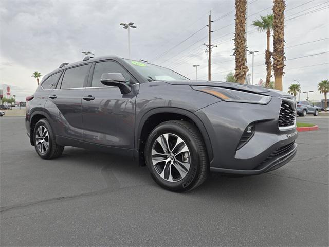 used 2025 Toyota Highlander car, priced at $43,777