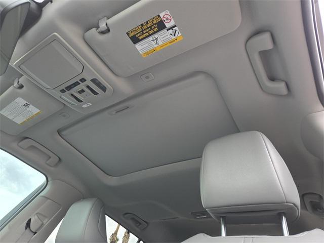 used 2025 Toyota Highlander car, priced at $43,777