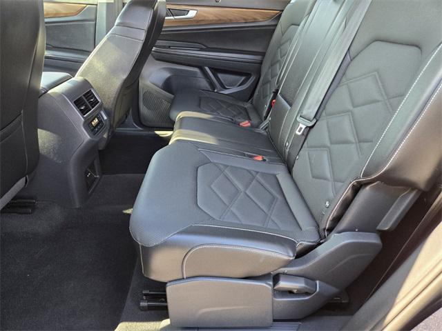 used 2024 Volkswagen Atlas car, priced at $30,772