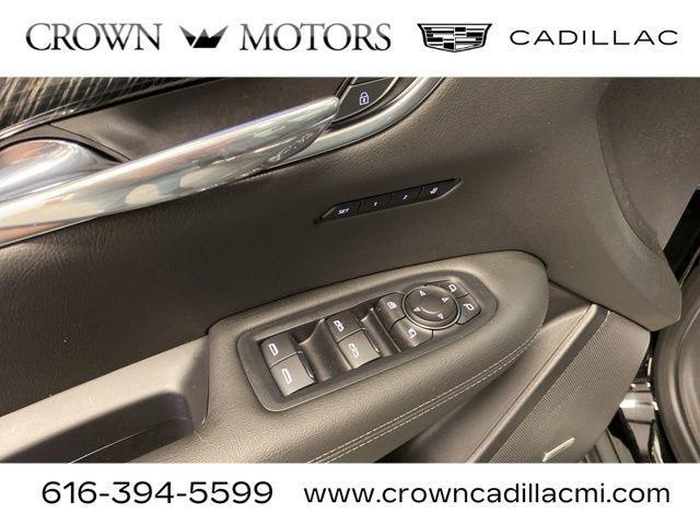 used 2022 Cadillac XT6 car, priced at $38,995