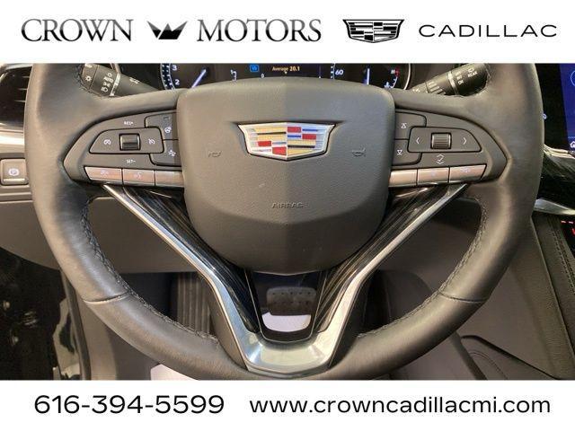 used 2022 Cadillac XT6 car, priced at $38,995