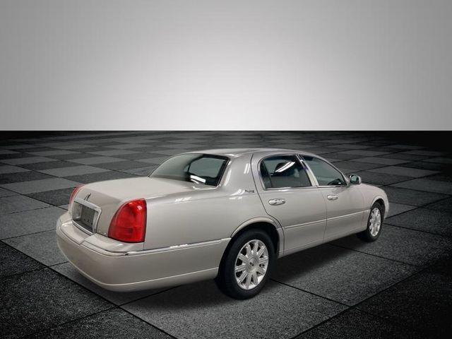 used 2011 Lincoln Town Car car, priced at $8,495