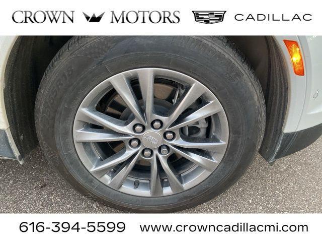 used 2022 Cadillac XT5 car, priced at $34,249