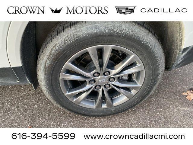 used 2022 Cadillac XT5 car, priced at $34,249