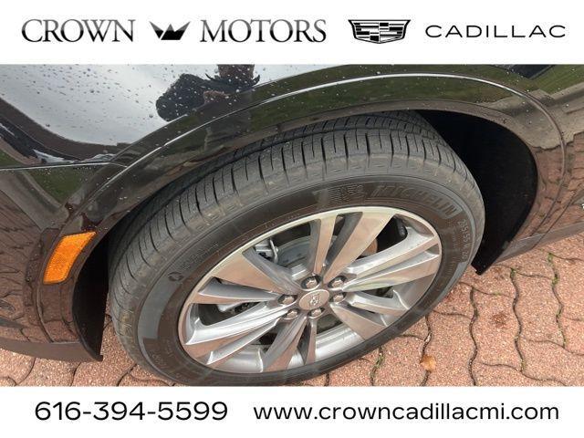 used 2022 Cadillac XT5 car, priced at $36,495