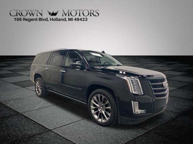 used 2020 Cadillac Escalade ESV car, priced at $39,495