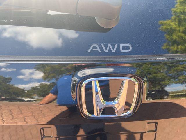 new 2025 Honda CR-V Hybrid car, priced at $39,750