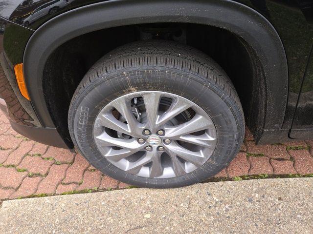 new 2025 Buick Enclave car, priced at $52,425