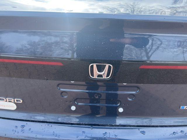 new 2025 Honda Accord Hybrid car