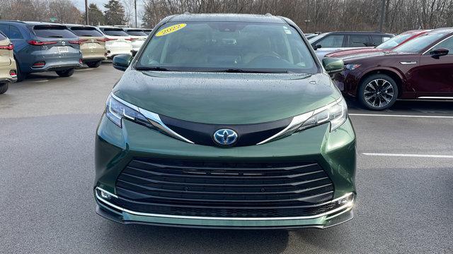 used 2022 Toyota Sienna car, priced at $39,983