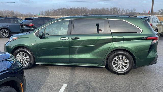 used 2022 Toyota Sienna car, priced at $39,983