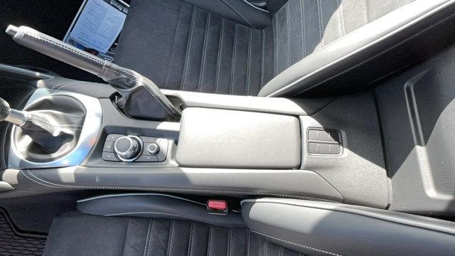 used 2025 Mazda MX-5 Miata RF car, priced at $40,000