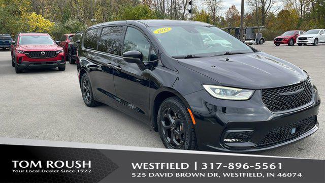 used 2022 Chrysler Pacifica Hybrid car