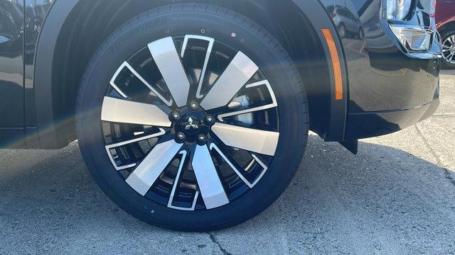 new 2025 Mitsubishi Outlander car, priced at $43,655