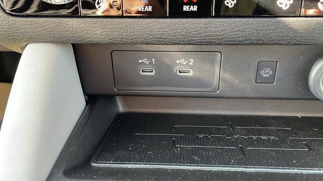 new 2025 Mitsubishi Outlander car, priced at $43,655