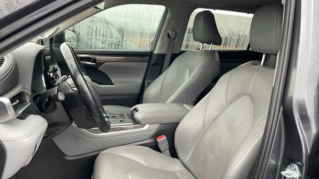 used 2021 Toyota Highlander car, priced at $30,505