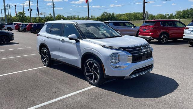 new 2024 Mitsubishi Outlander car, priced at $33,759