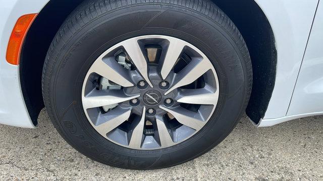 used 2023 Chrysler Pacifica Hybrid car, priced at $26,944