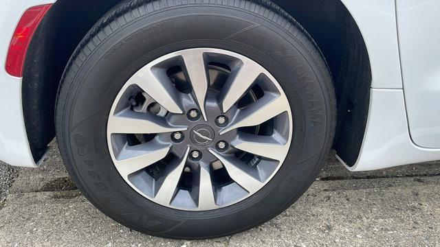 used 2023 Chrysler Pacifica Hybrid car, priced at $26,944