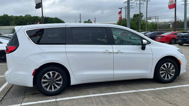 used 2023 Chrysler Pacifica Hybrid car, priced at $26,944