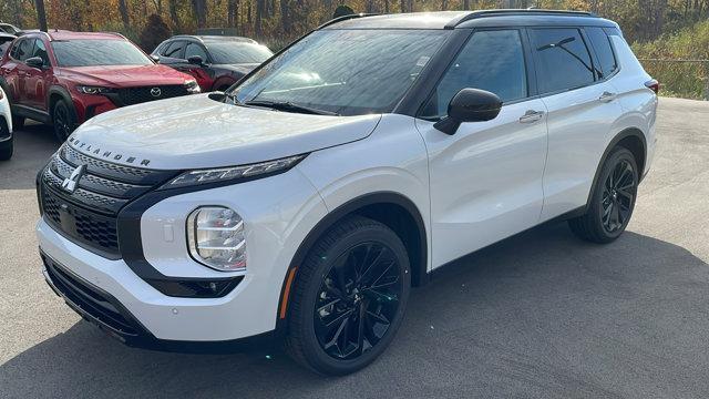 new 2024 Mitsubishi Outlander car, priced at $38,028