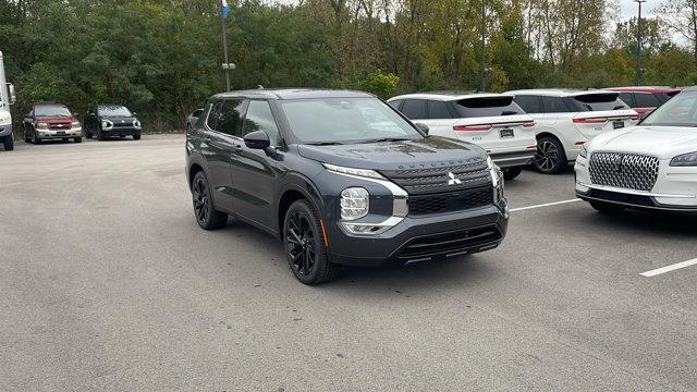 new 2024 Mitsubishi Outlander car, priced at $33,463