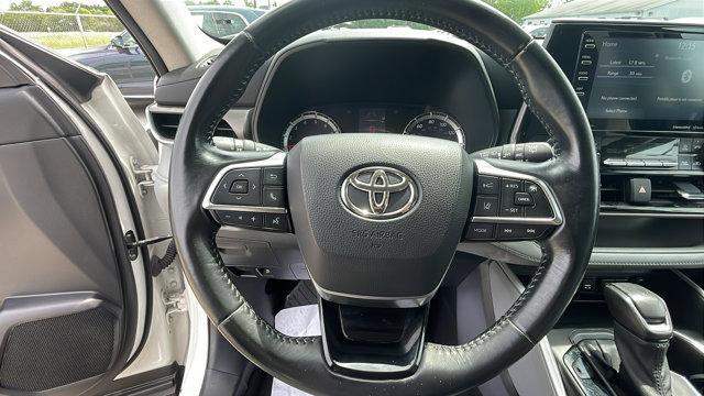 used 2021 Toyota Highlander car, priced at $27,861